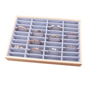 Plaque de bracelet en flanelle gris glace, plateau de présentation de bracelet en rondins, insert en molleton de grain de riz, bracelet en jade, bracelet en or et argent, accessoires de plaque à bijoux – Image 3