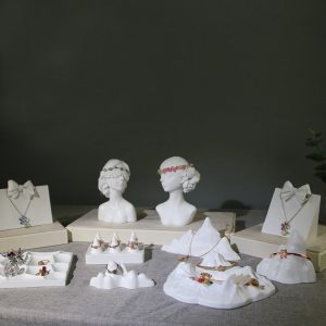 Présentoir à bagues en résine, boucles d'oreilles créatives, plaque de rangement et de finition, porte-bague polygonal, accessoires d'affichage de paires d'alliances – Image 3