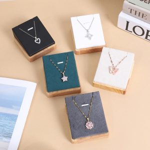 Accessoires d'affichage de bijoux transfrontaliers, présentoir de collier multicolore, ornement d'affichage de porte-bijoux de siège à pendentif unique – Image 1