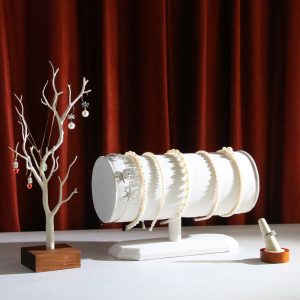 Support de bandeau, support de boucle de tête en tissu de lin blanc, support de bague, arbre à bijoux en plastique bijoux créatifs avec accessoires d'affichage de photos – Image 1