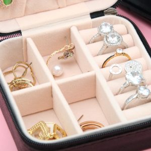 Boucles d'oreilles, boîte de rangement pour bijoux, collier, bijoux, grille en flanelle, anti-poussière, rangement portable, fermeture éclair, boîte à bijoux de voyage. – Image 4