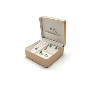 Boîte à bijoux spot bague en cuir pu collier boucles d'oreilles boucles d'oreilles ensemble trois pièces coffret d'emballage cadeau en cuir brossé – Image 4